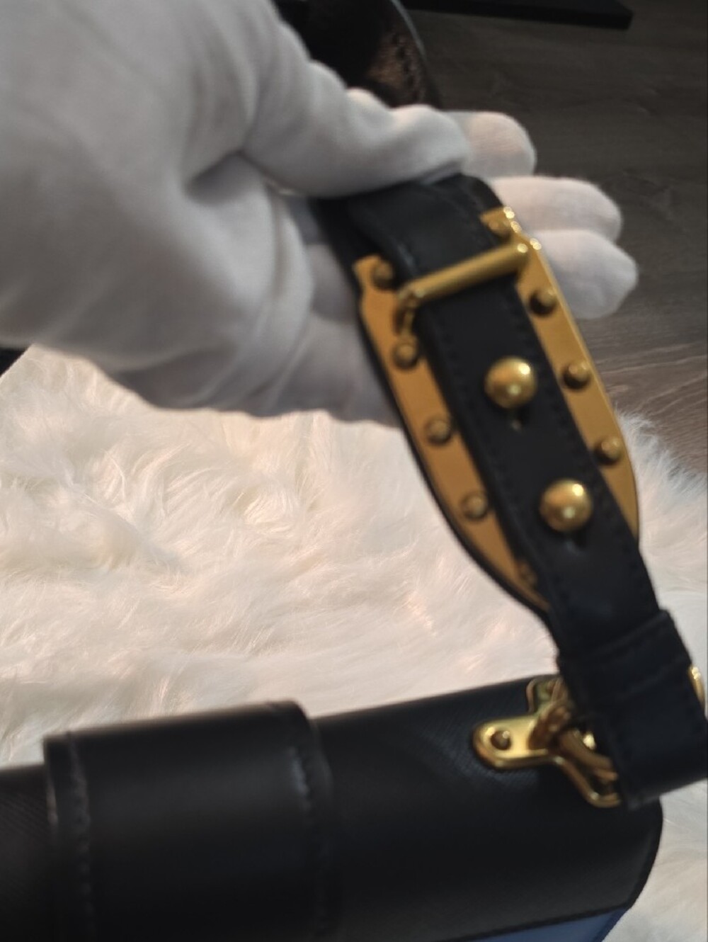 Prada Cahier Crossbody - Picture 8 of 9